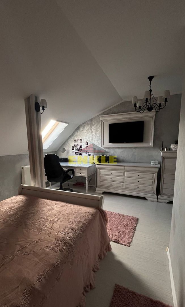 De vanzare apartament cu 5 camere, zona Mall - Poză 4