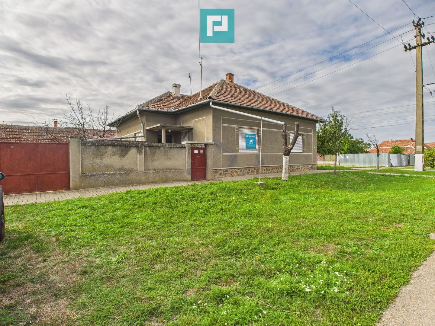 Casă cu teren generos, zonă centrală, Curtici - Poză 21