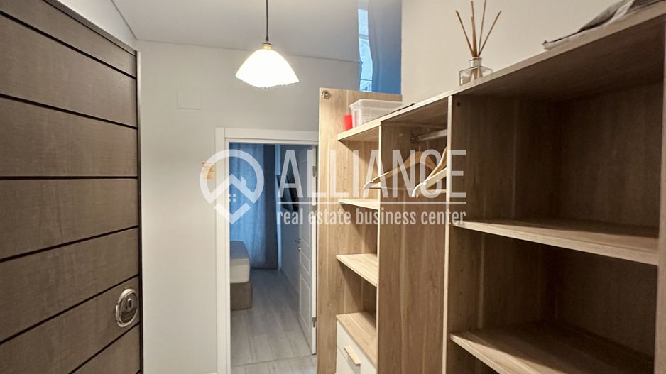 Apartament terasă panoramică de 24 m2 | piscină rooftop | la 5' mare - Poză 7