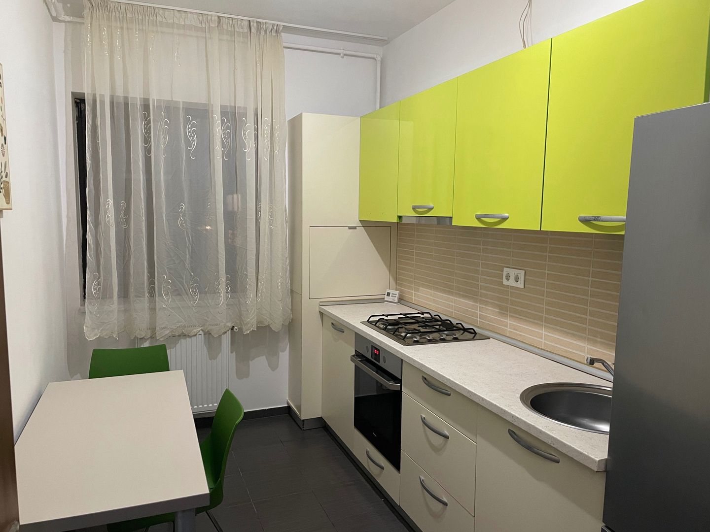 Inchiriez apartament 2 camere Plaza-langa Parcul Liniei - Poză 3