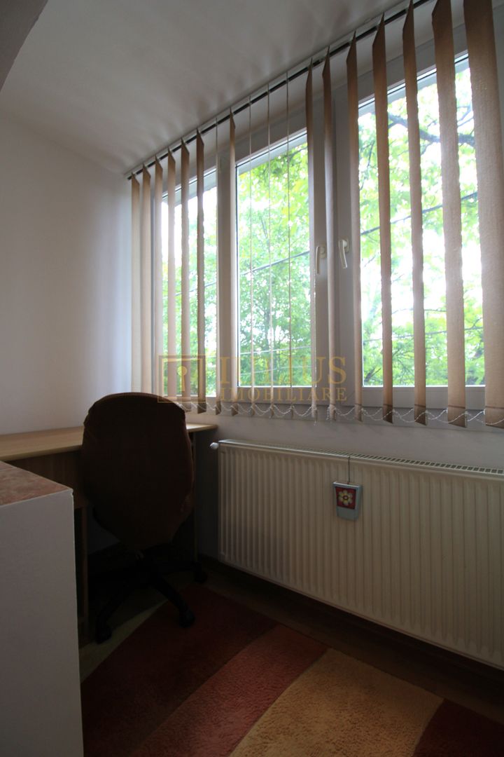 Zona Lipovei, 2 camere,  centrala proprie - Poză 4