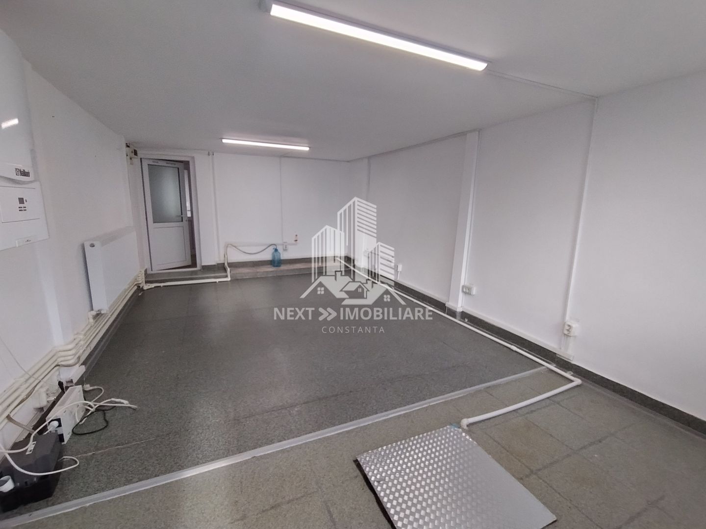 Spatiu Comercial stradal, 29mp,Tomis 2, - Poză 1