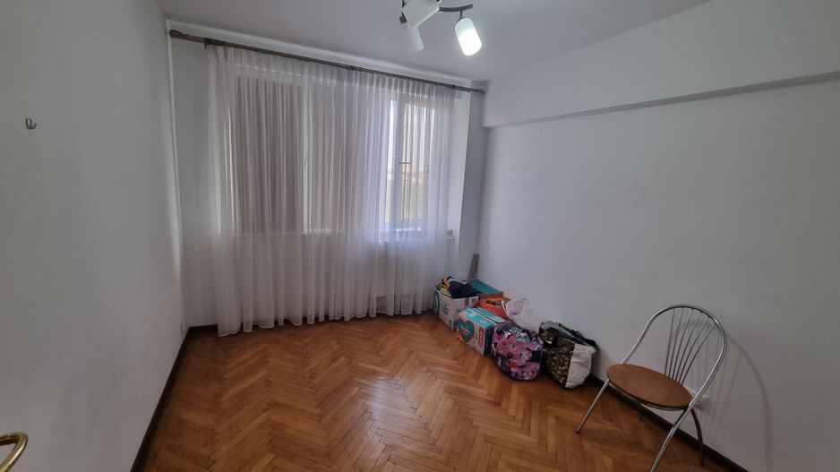 Apartament 3 camere la doar cativa pasi de metrou Iancului - Poză 2