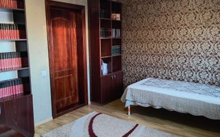 Căutăm coleg intr un apartament la vilă, zona Tătărași - Poză 3