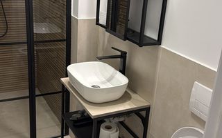 5 minute de centru, 2 camere, centrala proprie. - Poză 8