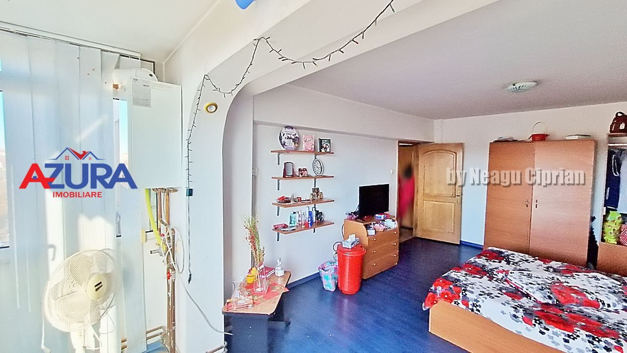 Apartament 3 Camere Prundu etaj Intermediar, vedere Panoramica - Poză 4