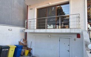 Casă / Vilă cu 8 camere de vânzare - Poză 3