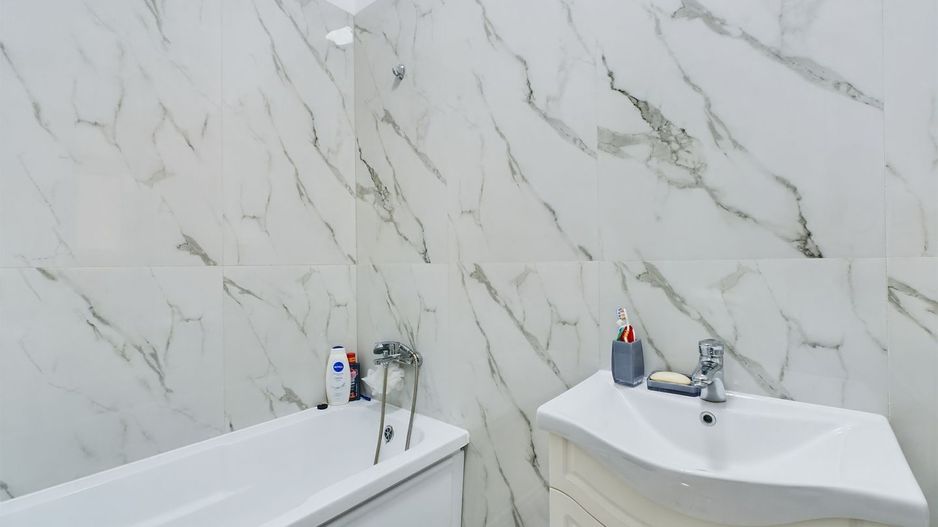 Apartament cu 8 locuri de parcare in Giroc - Poză 9