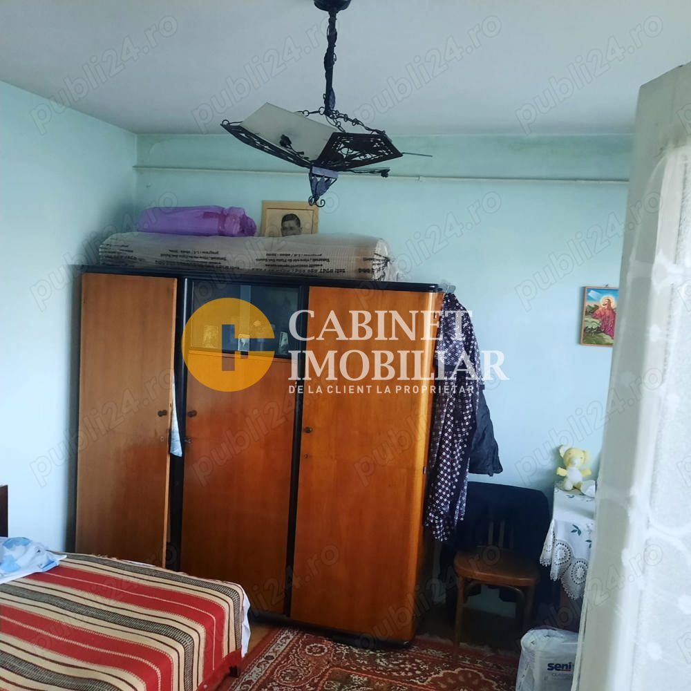 2 CAMERE - PODU ROS - NECESITA RENOVARE - Poză 3