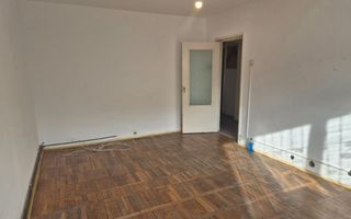 Vand apartament 3 camere Lunca - Poză 2