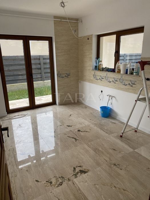 Casa cu 4 camere de vanzare in Apahida - Poză 7