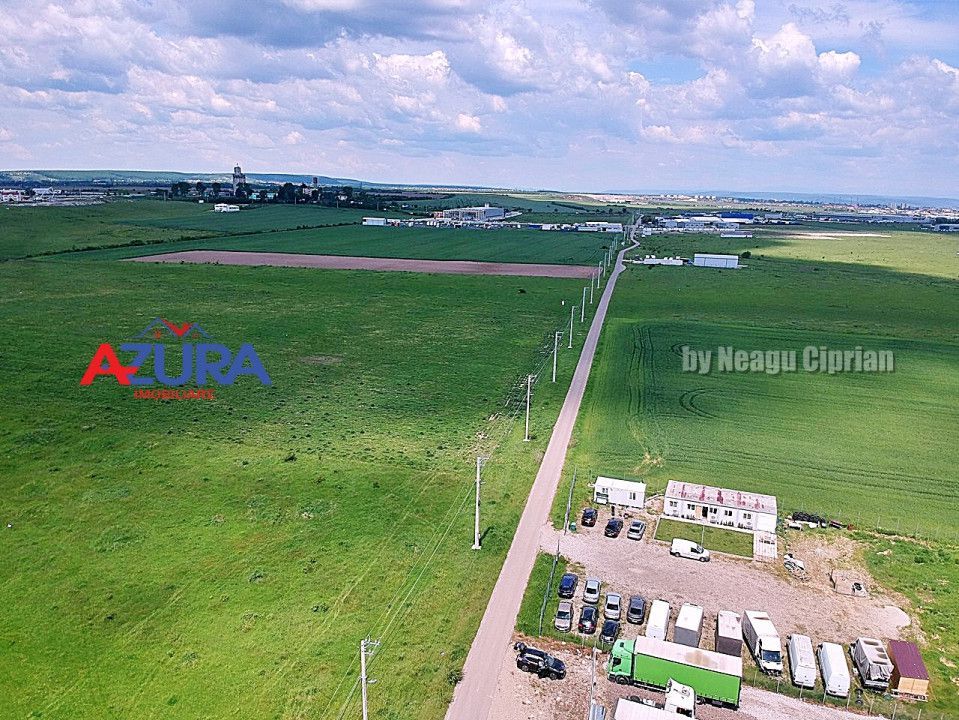 Vanzare  teren industrial, pretabil constructie hale - Poză 1