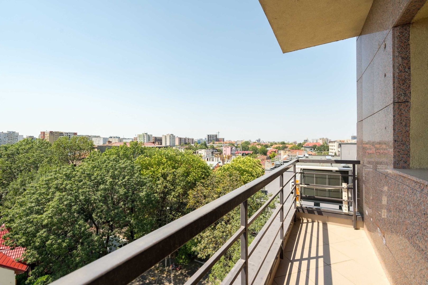 3 camere Bloc nou,Mobilat Utilat,Parcare sub,Paza,Boxa,Vedere panorami - Poză 8