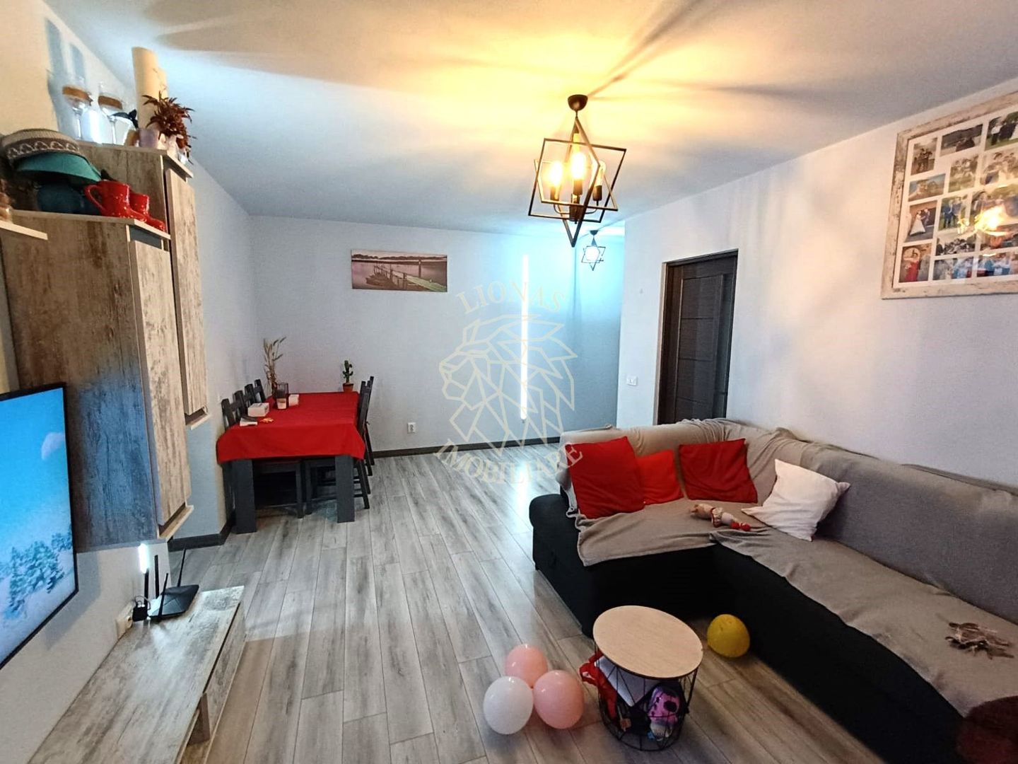 Apartament decomandat 54 mp-etaj 1-balcon-parcare/boxa-Baciu - Poză 2
