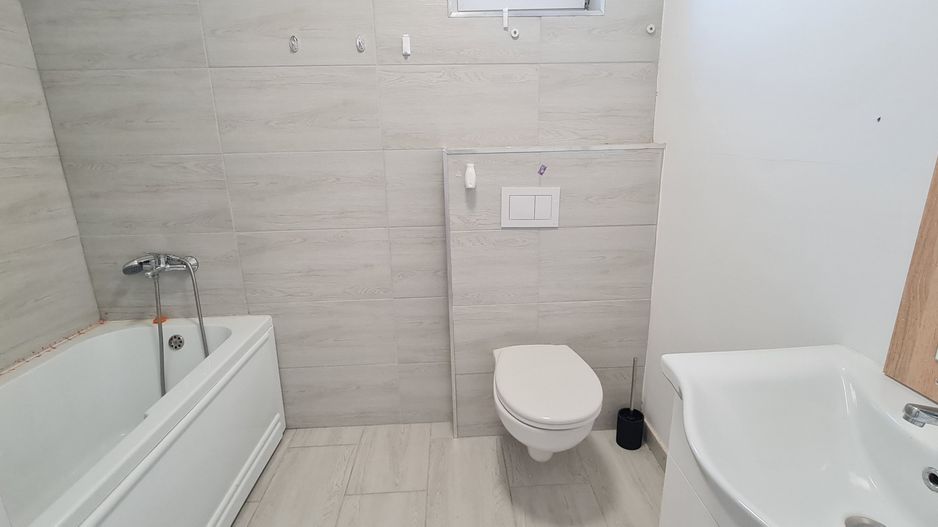 Casa finalizata intabulata mobilata in Cartier Izvor Tarlungeni Brasov - Poză 4