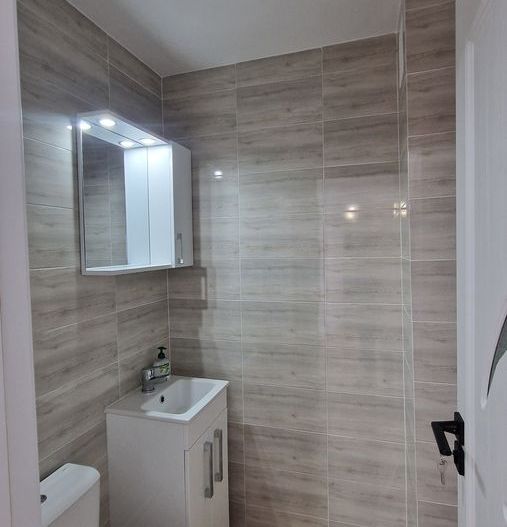 APARTAMENT RENOVAT SPATIOS  METROU ZONA NERVA TRAIAN - Poză 11