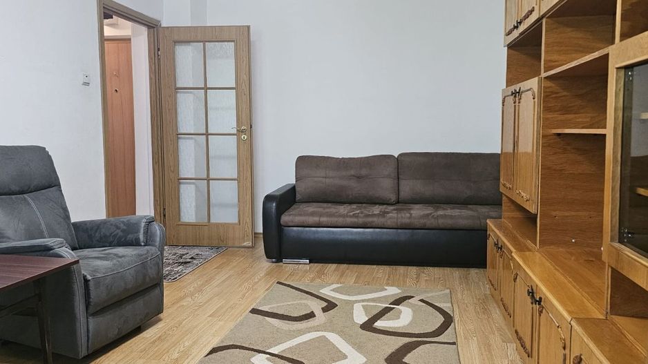 De inchiriat apartament cu 2 camere, etaj 4/4 Piata Centrala, 360 euro - Poză 7