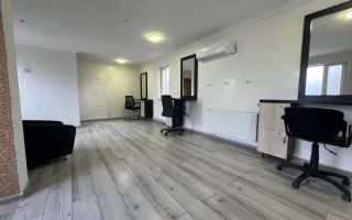 Chirie, spațiu comercial, strada Kiev, Bălți - Poză 1