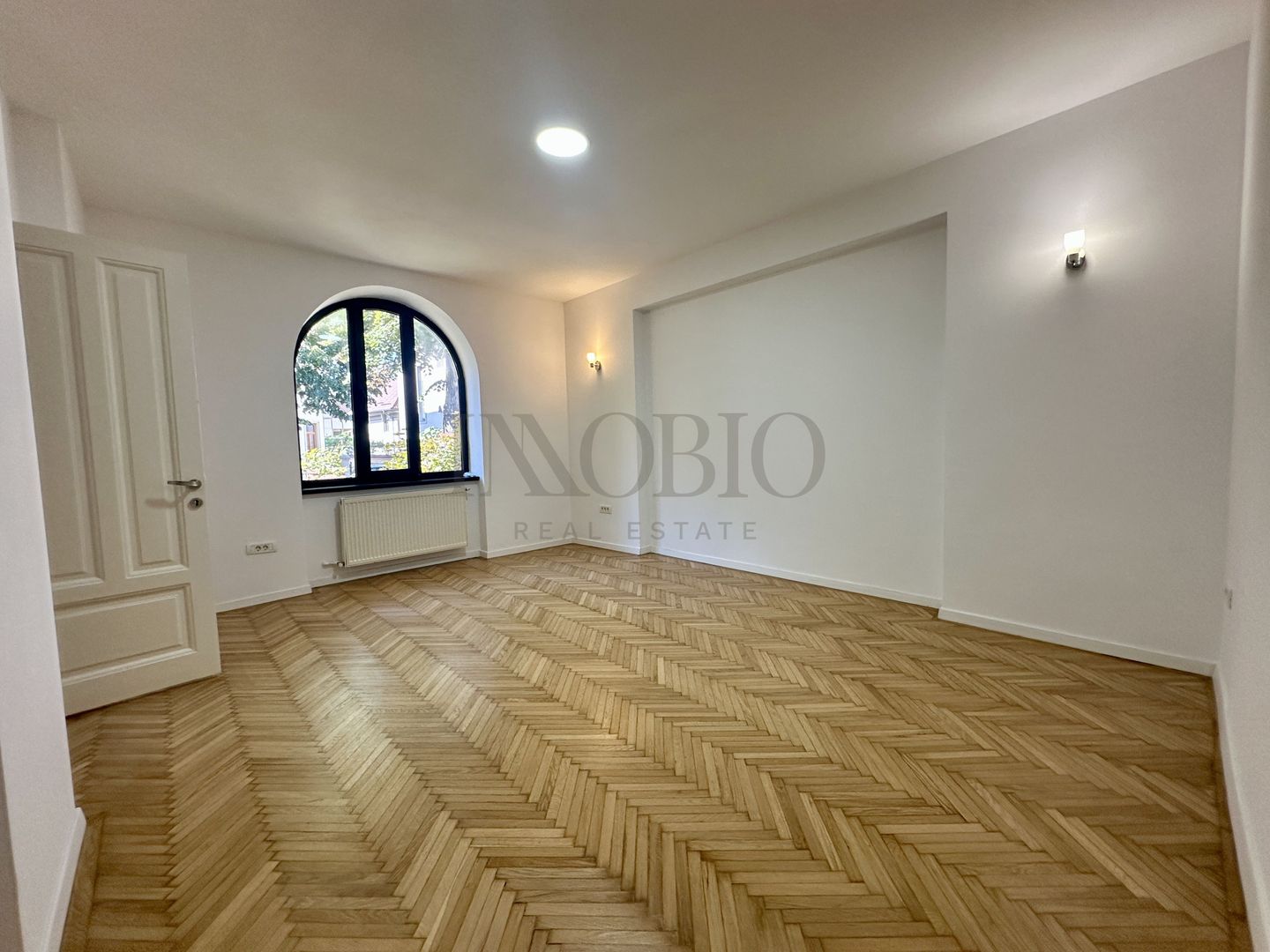Vila Interbelica Restaurata | Pretabil Birouri - Showroom - Poză 5