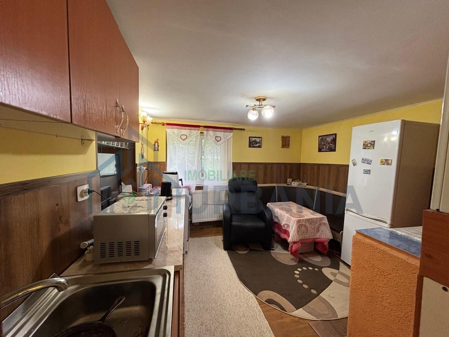 Casă renovată, teren 3.200 mp cu livadă și vie – Comuna Popești, sat Obrijeni, județul Iași - Poză 4