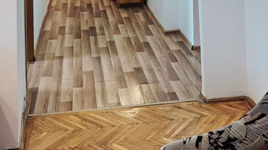 3 camere, situat la etajul 1 al unui imobil din zona 13 Decembrie Făget - Poză 3