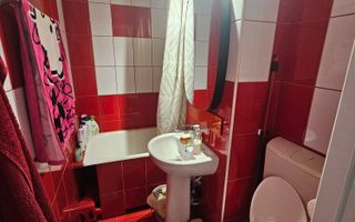 Apartament cu 3 camere, 45 mp, etaj intermediar, Zona Minerva - Poză 8