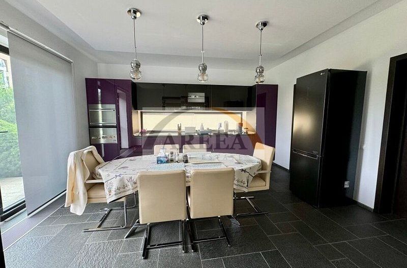 Vila lux de vanzare in cel mai dorit complex din Erou Iancu Nicolae-locatie rara - Poză 9