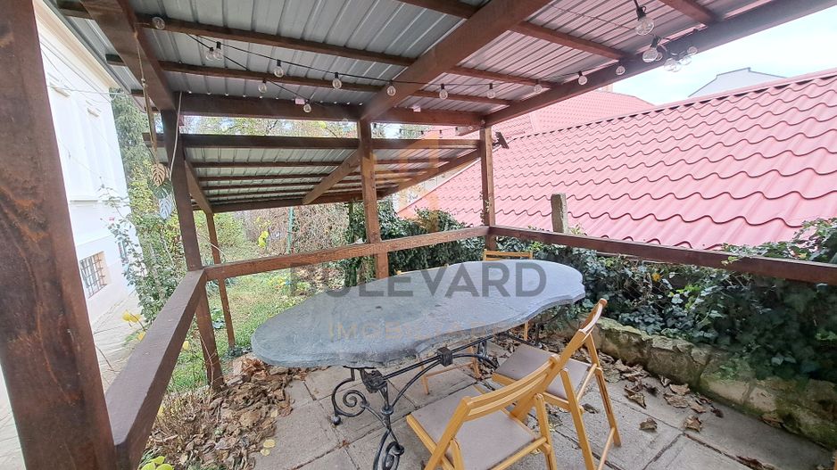 Apartament 2 camere la casa, curte si garaj! zona centrala! - Poză 4