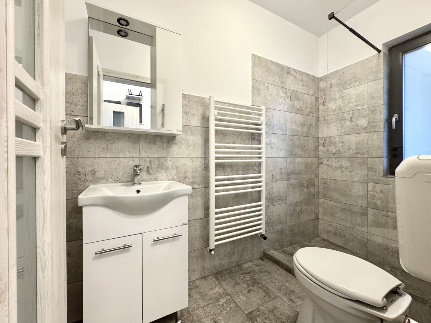 Confort și liniște: 3 camere cu curte – Lipovei - Poză 25