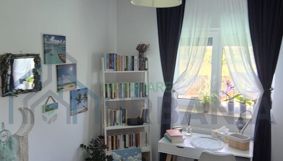 Casa cu piscina de vanzare, Valea Adâncă - Poză 8