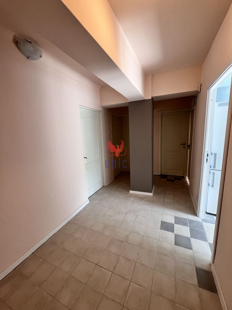 4 decomandate- 100 mp-etaj 1-Rovine - Poză 14