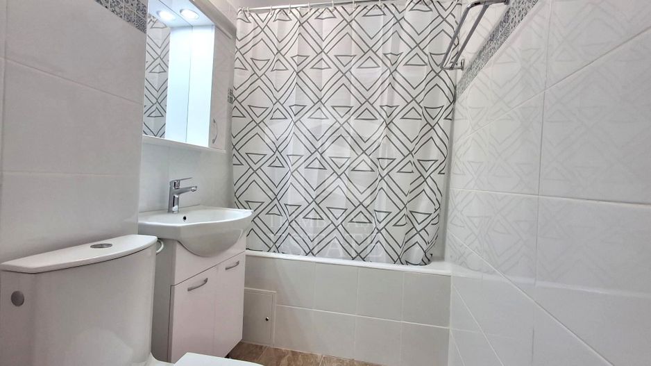 Apartament 2 camere renovat la 2 minute de metrou - Poză 10