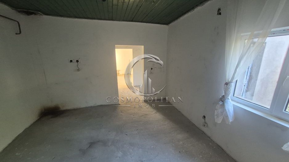 Casa si teren 3500mp in comuna Amaru/BZ ~ 4 camere ~ renovata in 2025 - Poză 6