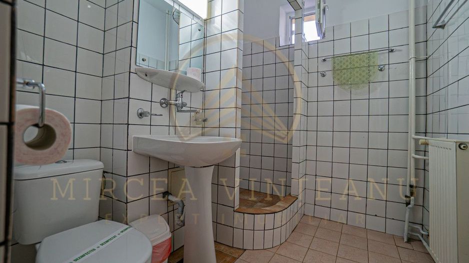 Hotel de vanzare in Ovidiu - Pozitie unica,  Potential nelimitat - Poză 14