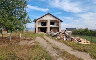 Casa la rosu,2100 mp teren,zona Micesti - Poză 1