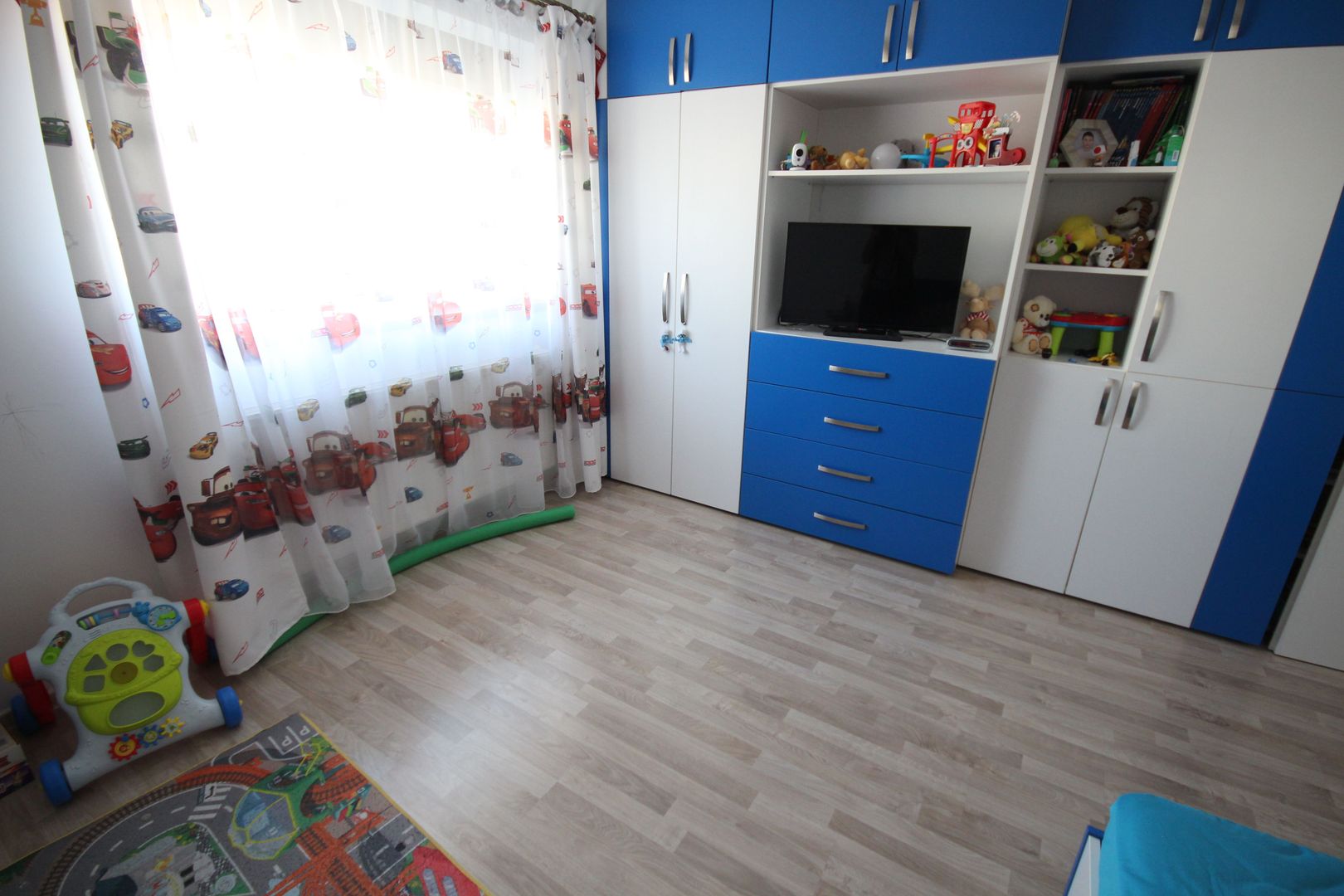 Casa individuala cu garaj - Poză 6