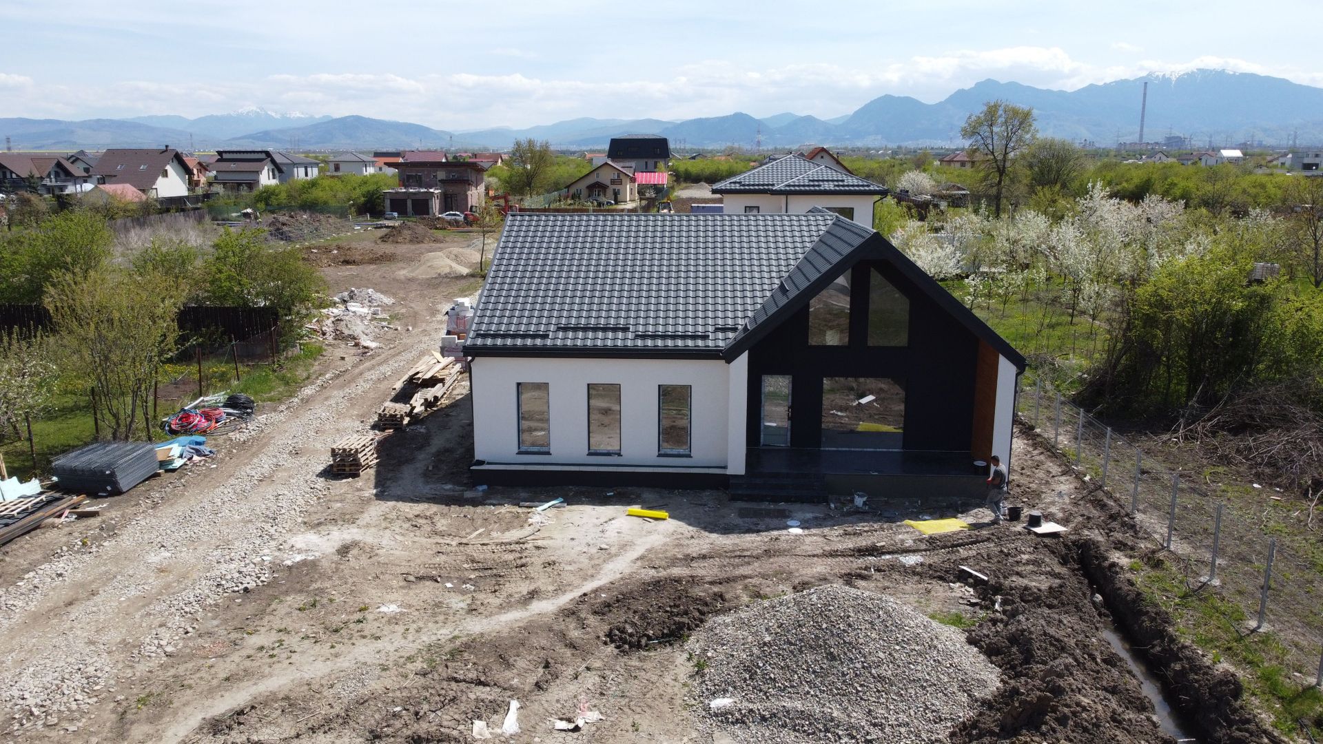 Casă premium pe parter de vânzare în Sânpetru - Poză 1