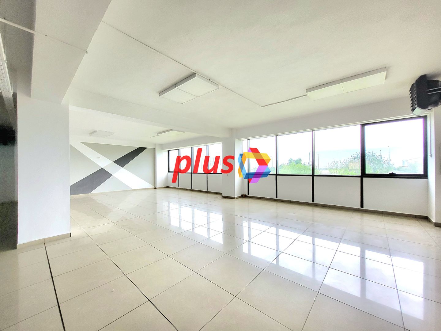 Spatiu comercial de inchiriat - 1.000 mp - Poză 5