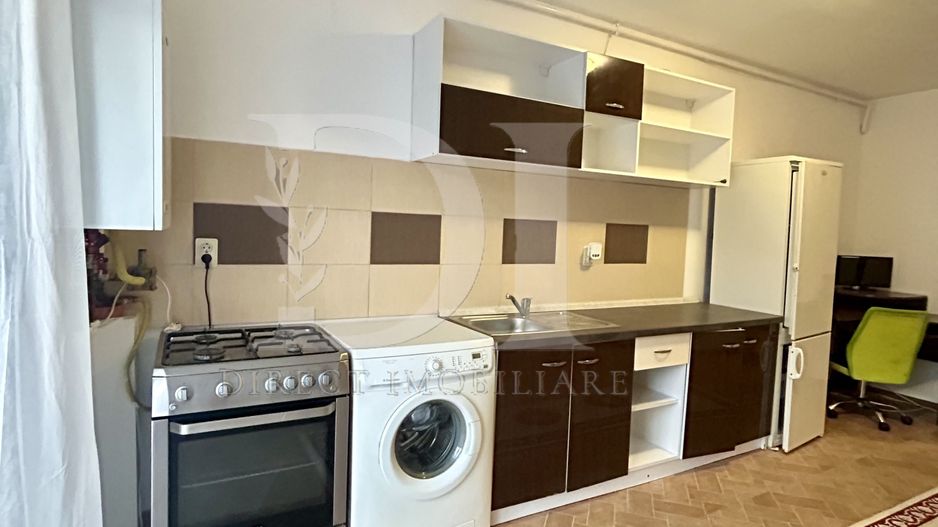 Apartament de vanzare/ Stejarului / Floresti - Poză 1