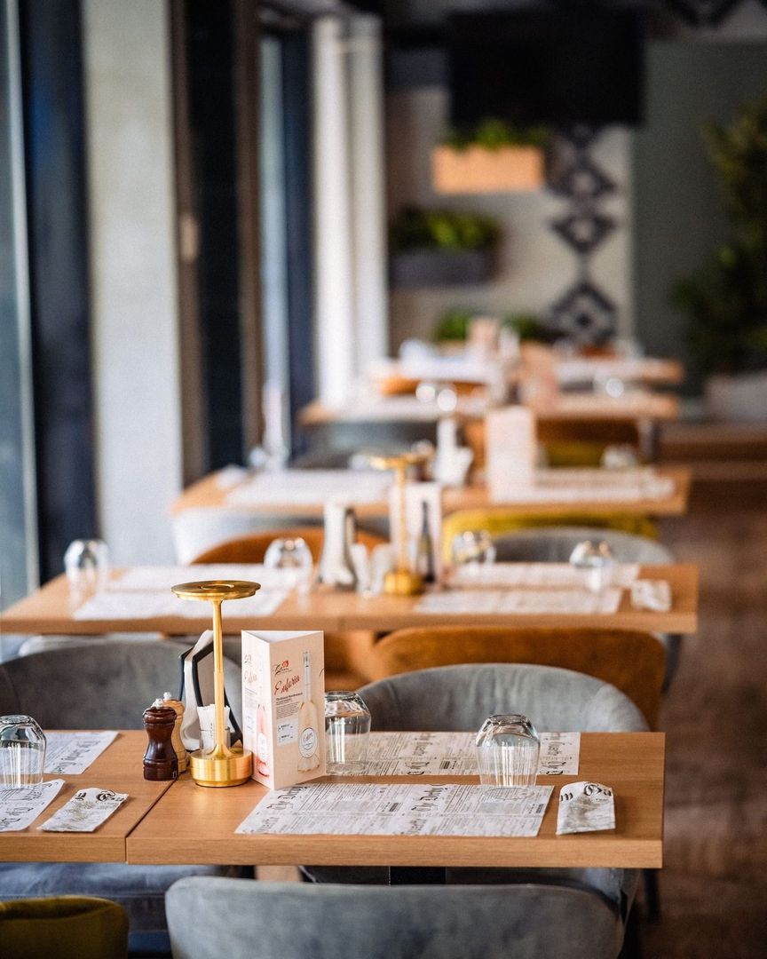 Spațiu Comercial de Închiriat – Ideal pentru Restaurant – Unirii, București - Poză 8