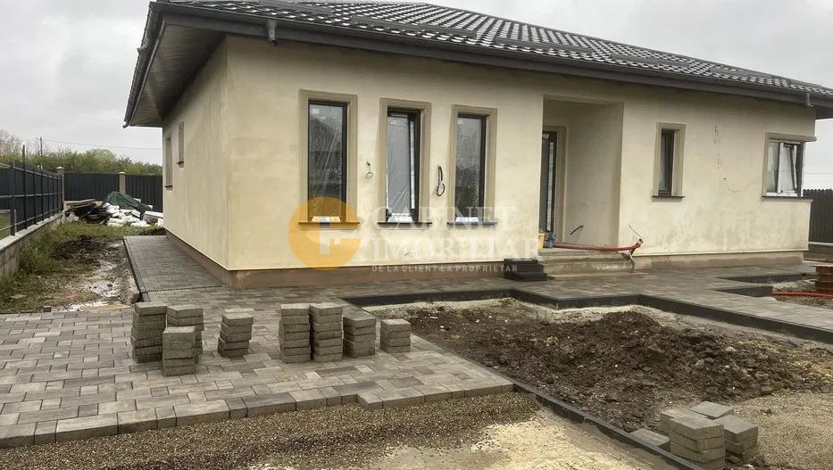 PLACA, 500 mp teren,4 Camere, 2 BAI,  Dancu - Poză 1