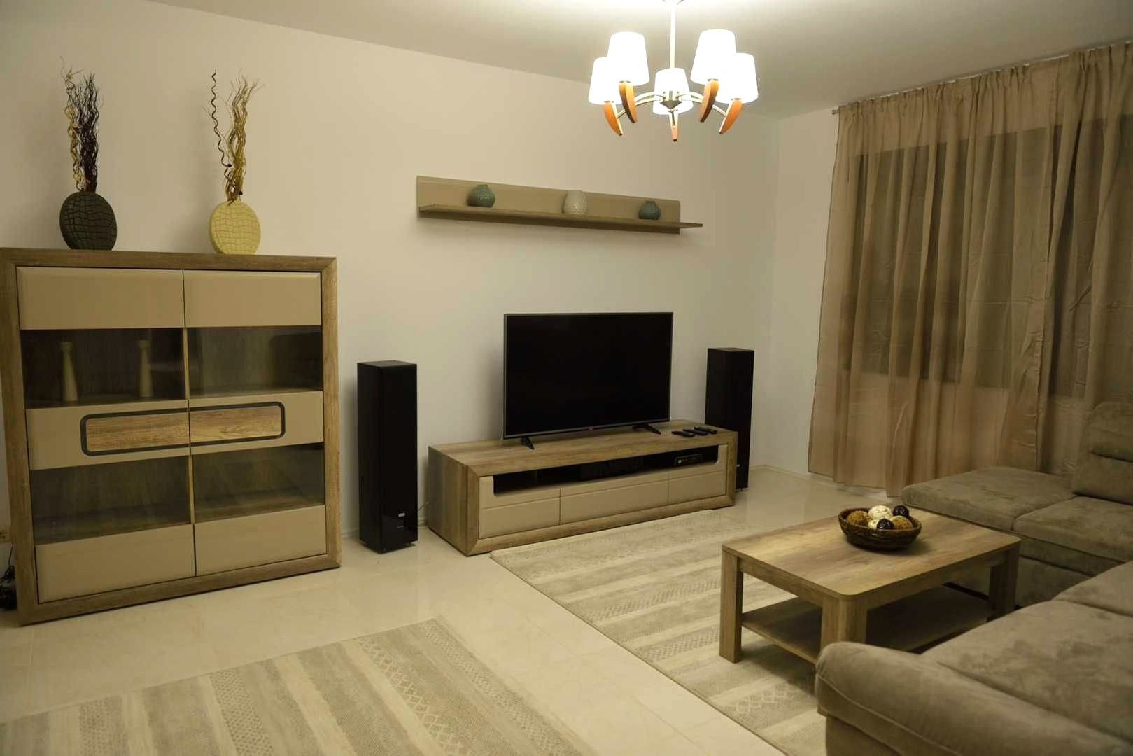 Inchiriere vila 4 camere | Nord | Padurea Baneasa - Poză 1