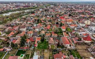 Casă 5 camere Aradul Nou Zona Tabacovici. Teren 360 mp și garaj - Poză 2