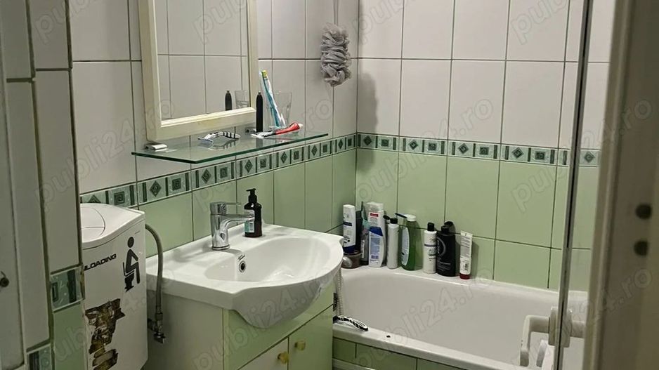 APARTAMENT DE 3 CAMERE BLOC 1992 METROU ROMANCIERILOR - Poză 2