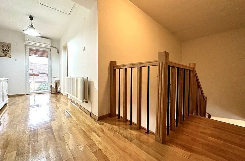 Casa la intrare în Ghiroda - Poză 36