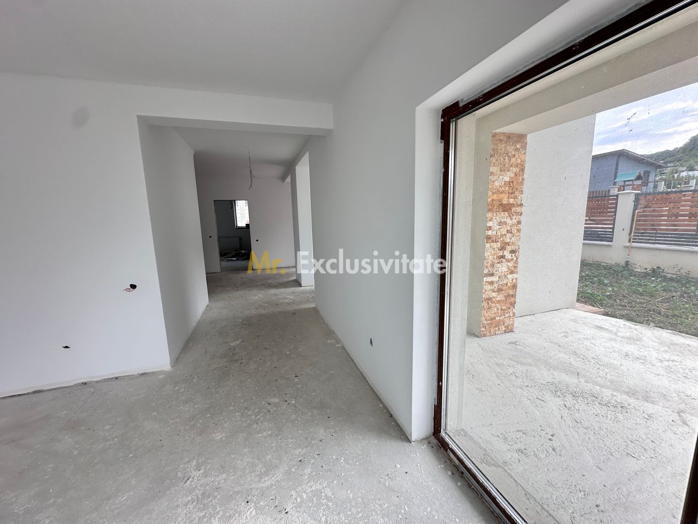 Casa individuala-4 dormitoare,225 mp utili,garaj-Chinteni - Poză 16