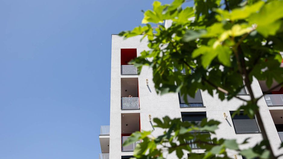 APARTAMENT CU 2 DORMITOARE DIN BLOCUL R37 | ARED AFI - Poză 1