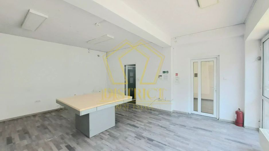 Spațiu comercial pretabil birou și diverse activități | Lipovei - Poză 1