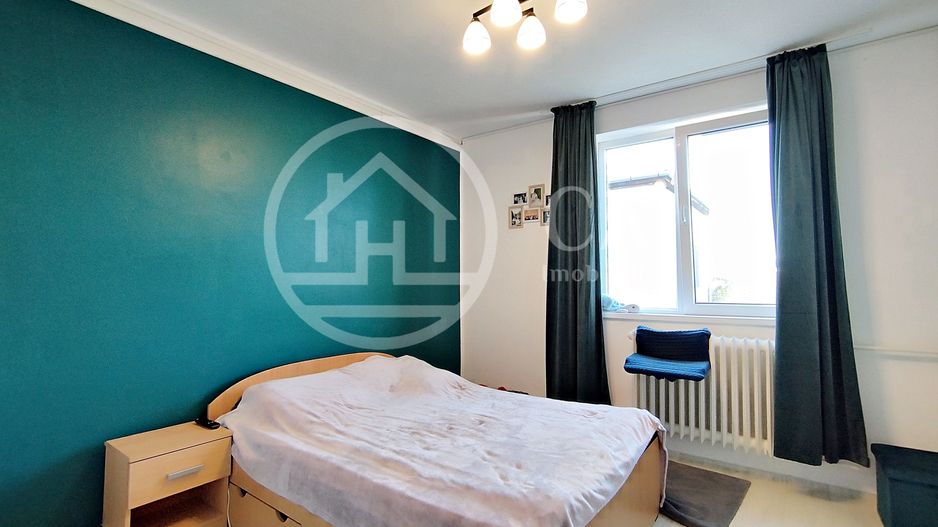 Apartament cu 2 camere de vanzare in zona Rogerius, Oradea - Poză 1