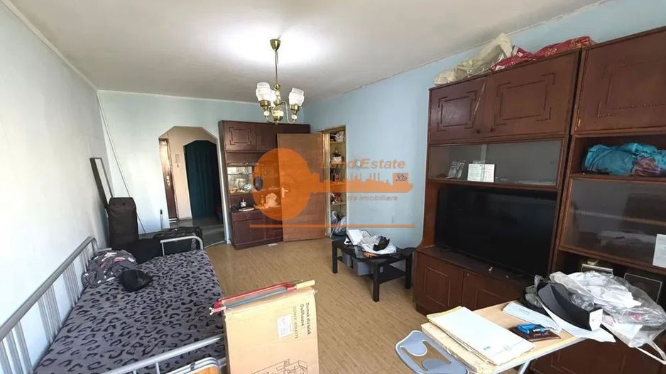 Apartament cu 3 camere in zona Crangasi - Poză 7